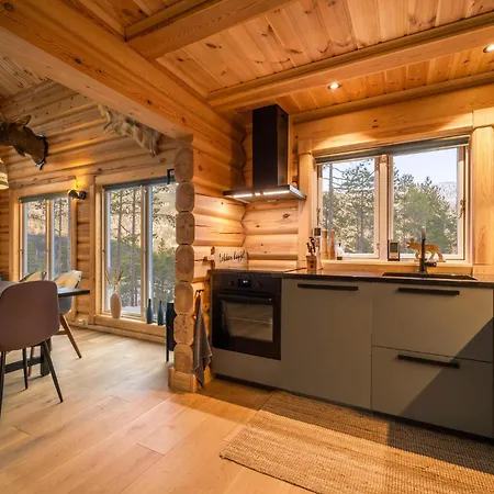 Moose 6p With Sauna Water View Vraliosen