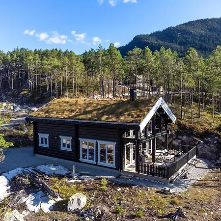 Moose 6p With Sauna Water View