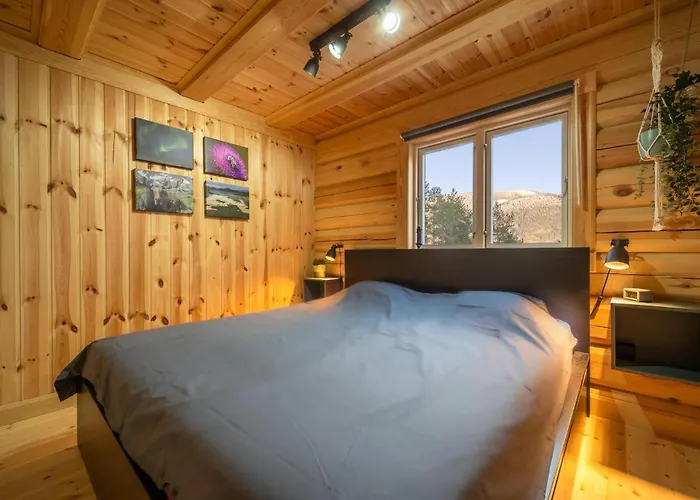 Moose 6p With Sauna Water View